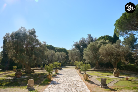 Le Domaine des Aspres, dans le sud de la France, est à vendre.