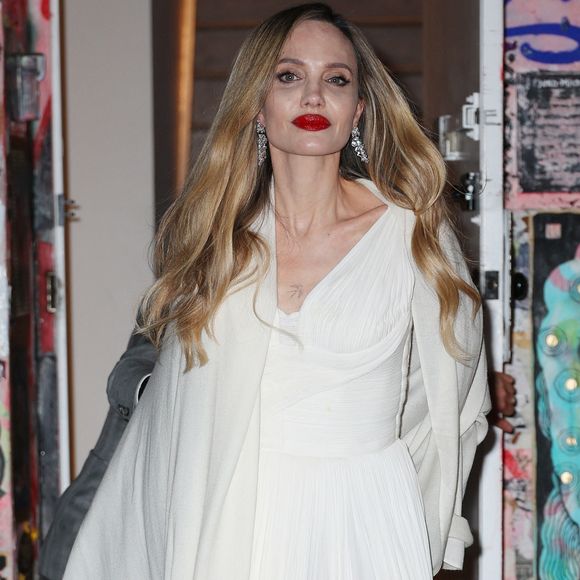 Exclusif - Le rappeur Akala sort de l'Atelier Jolie et alimentait la rumeur de romance entre lui et Angelina Jolie le 5 octobre 2024. Backgrid USA / Bestimage