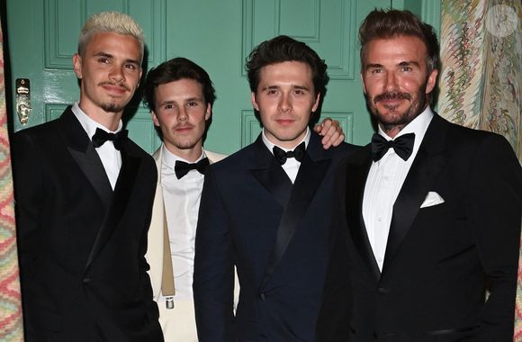 David Beckham, Brooklyn Beckham, Romeo Beckham et Cruz Beckham lors de l'anniversaire des cinquante ans de Victoria Beckham, le 20 avril 2024 @Bestimage