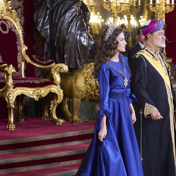 Le roi Felipe VI d'Espagne et la reine Letizia lors de la cérémonie d'accueil du sultan d'Oman Haïtham ben Tariq à Madrid le 4 novembre 2025. Photo par Cordon / Bestimage