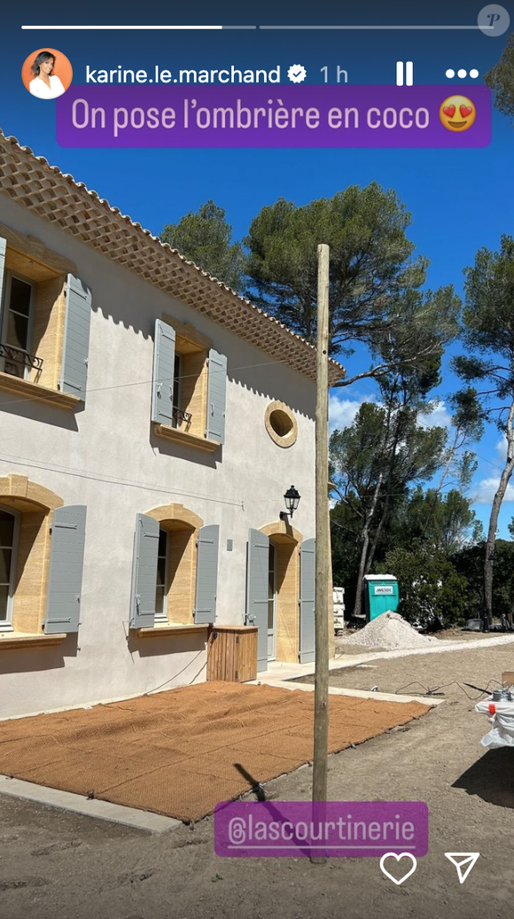 C'est donc entourée d'artisans éco-responsables qu'elle s'est lancée dans cette aventure. Et il y a trois jours, elle a dévoilé une vidéo du résultat de cet ouvrage.
Images de la maison de Karine Le Marchand dans le sud de la France.