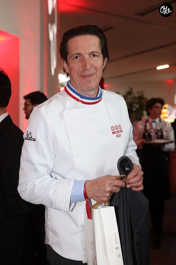 Cette maison d'hôtes est située à Bonnieux, dans le Vaucluse.

Le chef Christophe Bacquié - Cérémonie de remises des Etoiles Michelin au Palais de la Musique et des Congrès de Strasbourg le 6 mars 2023. © Jean-Marc Lhomer/Bestimage