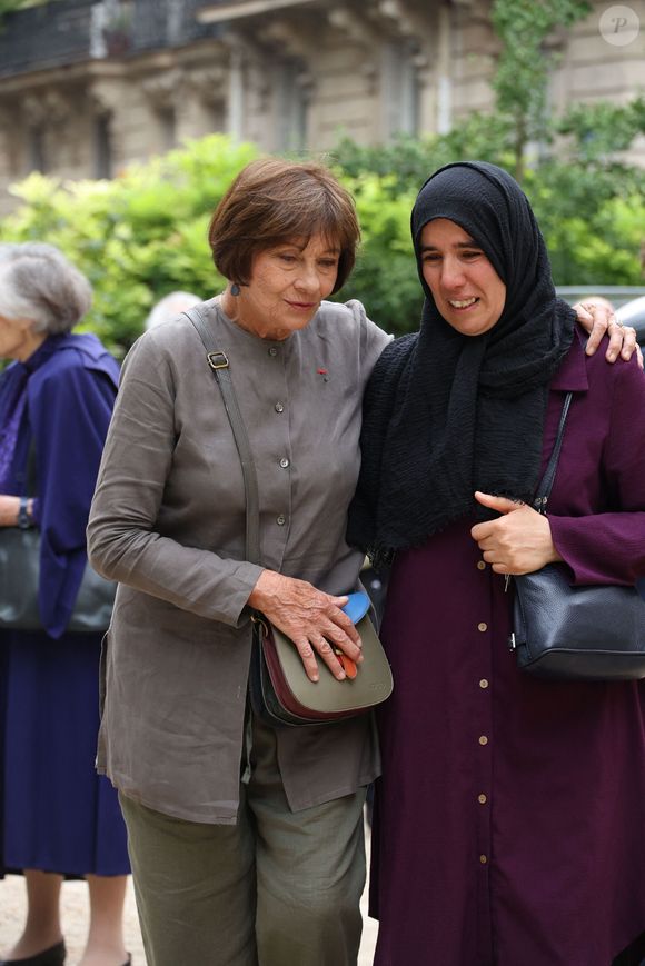 Exclusif - Macha Meril aux obsèques de sa soeur la princesse Hélène Gagarine en la cathédrale Saint-Alexandre-Nevsky, à Paris, France, le 20 août 2025. © Denis Guignebourg/Bestimage