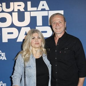 Emmanuel Petit et sa compagne Asma - Avant-Première "Sur la Route de Papa" UGC Bercy à Paris le 16 juin 2025. © Marc Ausset-Lacroix/Bestimage