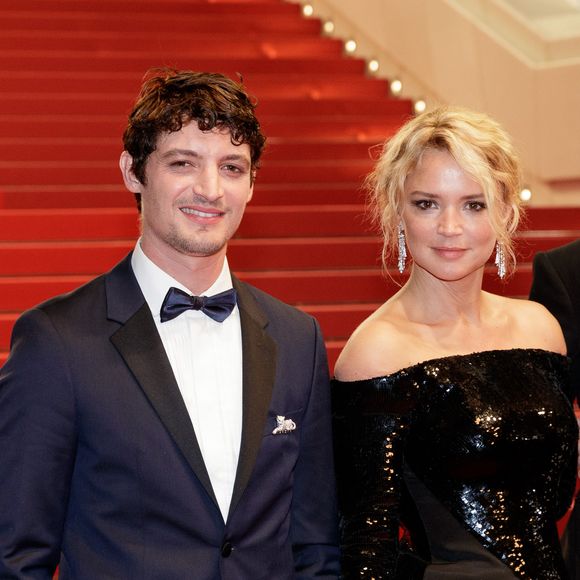 Virginie Efira sera au 79e Festival de Cannes avec deux films sélectionnés en compétition

Niels Schneider et sa compagne Virginie Efira - Descente des marches du film "Sibyl" lors du 72ème Festival International du Film de Cannes. 
© Jacovides-Moreau / Bestimage