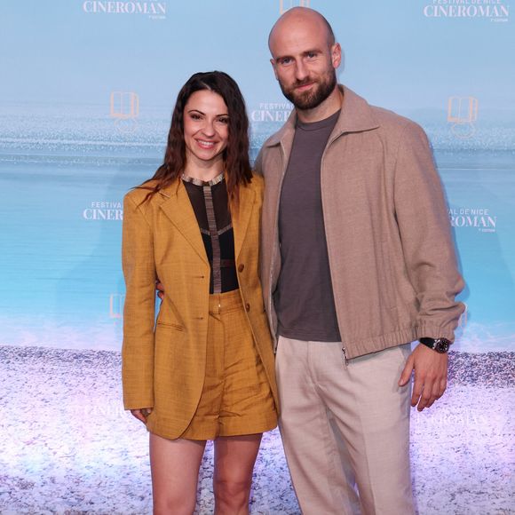Denitsa Ikonomova et son compagnon François Alu - Tapis rouge lors de la 7ème édition du festival Cinéroman à Nice le 2 Octobre 2025. © Bebert-Jacovides/Bestimage