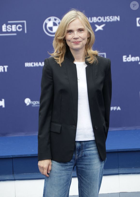 Isabelle Carré - Arrivées au cinéma CGR lors de la 18ème édition du Festival du Film Francophone de Angoulême (FFA) le 27 août 2025.
© Coadic Guirec / Bestimage