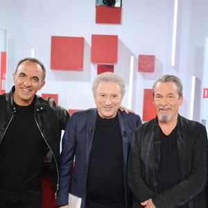 Aurélie Clemente-Ruiz, Nikos Aliagas, Michel Drucker, Florent Pagny et Nicolas Canteloup lors de l'enregistrement de l'émission « Vivement dimanche » au studio Rive Gauche, présentée par Michel Drucker, diffusée sur France 3 le 21 juin 2026, à Paris, France, le 20 mai 2026. © Guillaume Gaffiot/Bestimage