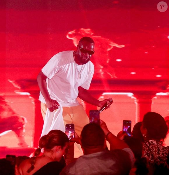 La veille, le demi-frère de Dadju actuellement en tournée a enflammé la scène de Paris La Défense Arena.

Exclusif - Concert de Gims, au Casa Music Show 2024 au Sofitel Casablanca Tour Blanche le 5 octobre 2024.

© Philippe Doignon / Bestimage