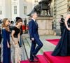 Pour l'occasion, rendez-vous au Théâtre royal de Copenhague le mardi 15 avril.
La princesse Isabella, la reine Mary de Danemark, le roi Frederik de Danemark, la princesse Joséphine, le prince Vincent, spectacle d’anniversaire au Théâtre Royal à l’occasion des 18 ans de la princesse Isabella, à Copenhague, au Danemark, le 15 avril 2025. © Dana Press / Bestimage
