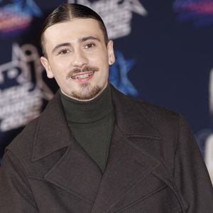 "Je m’entends hyper bien avec Pierre Garnier, qui est issu de la Star Academy, je n’ai pas d’a priori, je vois que ça lance des artistes, c’est cool", continue-t-il.

Pierre Garnier
La 27 ème édition des NRJ MUSIC AWARDS au Palais des festivals et des congrès, à Cannes vendredi 31 octobre 2025. © Christophe Aubert via Bestimage