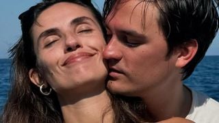 Alain-Fabien Delon et sa compagne Laura bientôt parents :  pourquoi ne veulent-ils pas élever leur enfant à Paris, "même si..." ?