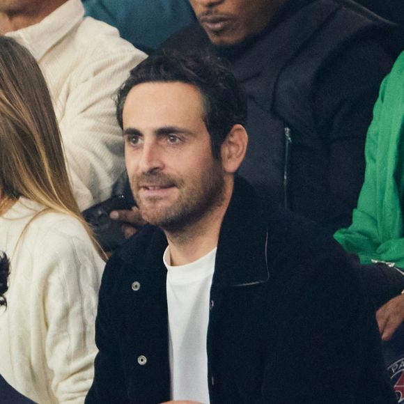 Camille Combal - People dans les tribunes lors du match de football Ligue 1 Uber Eats opposant le PSG à l'OM (4-0) au Parc des Princes à Paris le 24 septembre 2023. © Cyril Moreau/Bestimage