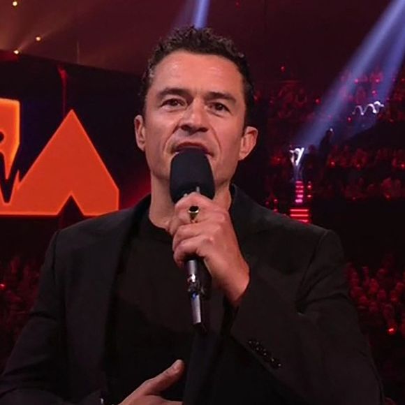 Orlando Bloom introduit la performance Video Vanguard de Katy Perry par un doux discours, la qualifiant d'"irrésistible" aux MTV VMAs. Avant que Katy Perry ne reçoive son prix Video Vanguard aux MTV Video Music Awards 2024 - et ne donne une performance de 10 minutes de ses plus grands succès - son partenaire de longue date, Orlando Bloom, a partagé quelques mots doux de soutien. "Vous êtes tombés amoureux d'elle en tant que Katy Perry.
©Backgrid UK/ Bestimage