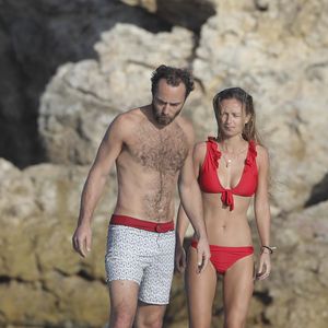 James Middleton et sa nouvelle compagne Alizee Thevenet profitent de la plage de l'hôtel Eden Rock à Saint-Barthélemy, Antilles françaises, France, le 2 janvier 2019. Agence / Bestimage