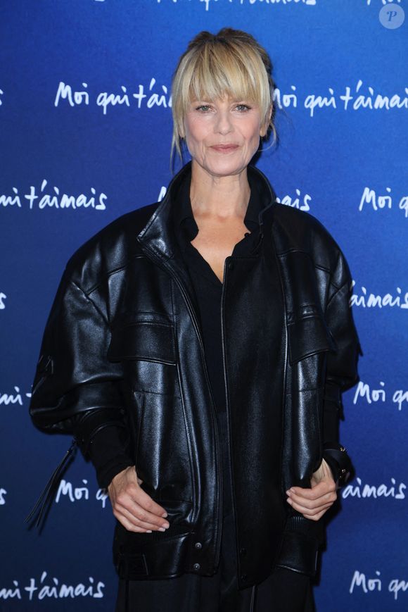 Marina Fois assiste à la première de Moi qui t'aimais à Paris, France, le 25 septembre 2025. Photo par Jerome Domine/ABACAPRESS.COM