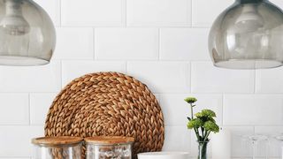 Cannelle, citron et sucre... 3 astuces naturelles pour se débarrasser rapidement et facilement des mites dans sa maison