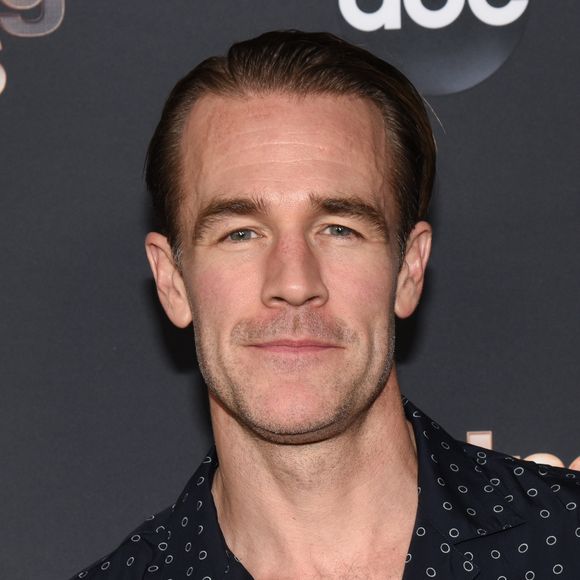 James Van Der Beek - "Dancing With The Stars" Saison 28 photocall des six finalistes chez Dominique Ansel à Los Angeles, le 4 novembre 2019. Backgrid USA / Bestimage