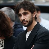 "Le fait de ne pas avoir été proches..." : Entre Ben Attal et sa sœur Alice tout n'a pas toujours été simple, le fils de Charlotte Gainsbourg et Yvan Attal se confie