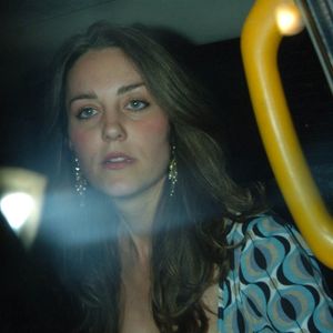 Kate Middleton arrive au club "Mahiki" à Londres, le 19 avril 2007.