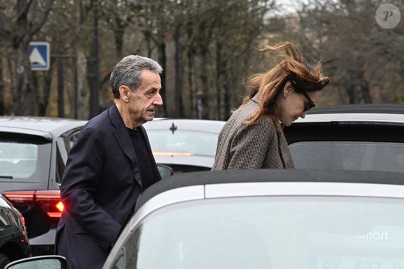 Nicolas Sarkozy et sa femme Carla Bruni vont déjeuner au restaurant Le Flandrin à Paris le lendemain de la sortie de prison de l'ancien président le 11 novembre 2025. Photo par Agence / Bestimage