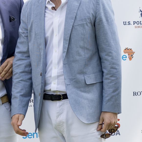 Harry et Seeiso ont déclaré : "Nous sommes sous le choc de devoir agir ainsi, mais nous avons une responsabilité constante envers les bénéficiaires de Sentebale"

Le prince Harry assiste à la Coupe de polo Sentebale ISPS Handa au Roma Polo Club à Rome, Italie, le 24 mai 2019.

Photo : Agence / Bestimage