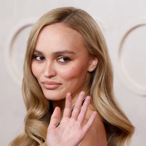 Lily-Rose Depp arrive sur le tapis rouge de la 97e cérémonie des Oscars dans le quartier d'Hollywood à Los Angeles, le dimanche 2 mars 2025. Photo John Angelillo/Upi/Abaca
