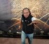Il est également revenu sur des commentaires qu'il avait tenus sur la petite culotte de la patineuse qui n'ont pas été du goût de celle-ci. 

Philippe Candeloro - Édition 2025 des Masters de Feu - Concours international d'art pyrotechnique à l'Hippodrome de Compiègne le 20 septembre 2025. Chaque année, depuis 2016, les meilleurs artificiers internationaux se donnent rendez-vous à Compiègne pour s'affronter lors d'une seule et même soirée.
© Anne-Sophie Guebey / Bestimage