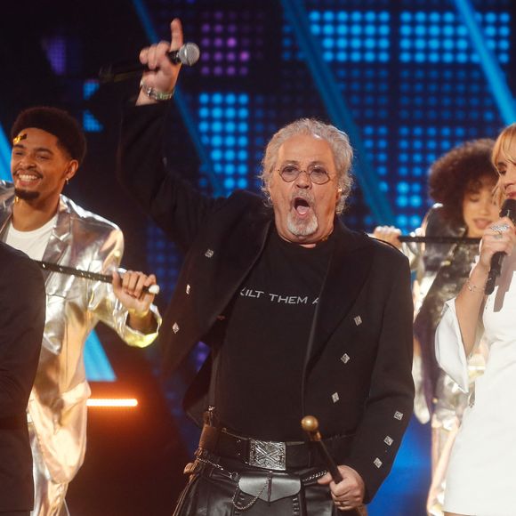 Exclusif - Agustin Galiana, Patrick Hernandez, Elodie Gossuin - Enregistrement de l'émission "M6 sur son 31" au Dôme de Paris, présentée par A.Galiana et E.Gossuin et diffusée le 31 décembre sur M6
© Christophe Clovis / Bestimage