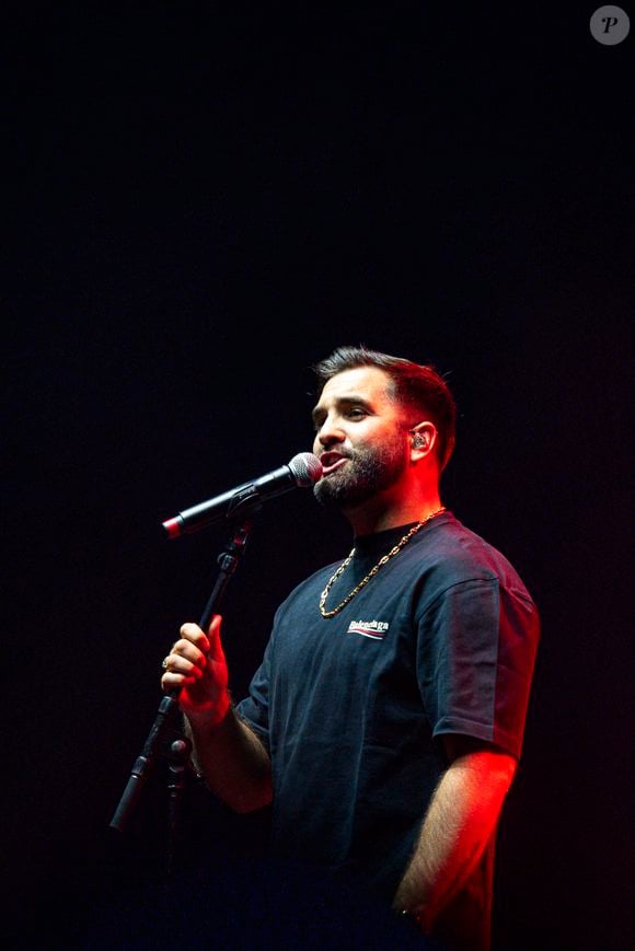 Kendji Girac - Les artistes se produisent lors du concert "Scoop Live" de Radio Scoop à la LDLC Arena de Décines près de Lyon, le 25 février 2025.© Sandrine Thesillat / PsnewZ / Bestimage