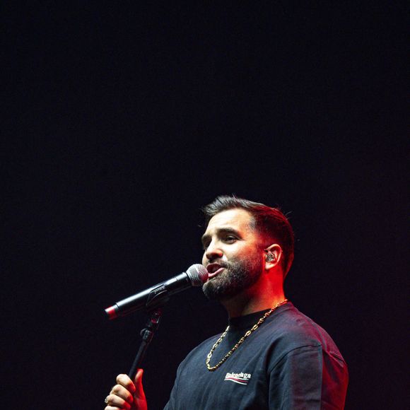 Kendji Girac - Les artistes se produisent lors du concert "Scoop Live" de Radio Scoop à la LDLC Arena de Décines près de Lyon, le 25 février 2025.© Sandrine Thesillat / PsnewZ / Bestimage