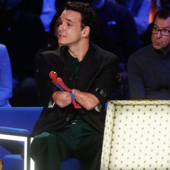Exclusif - Théo Curin - Enregistrement de l'émission "La Boîte à Secrets N°19" dans les studios de la Cité du Cinéma à Saint-Denis, présentée par F.Bollaert et diffusée le 3 janvier sur France 3
© Christophe Clovis / Bestimage