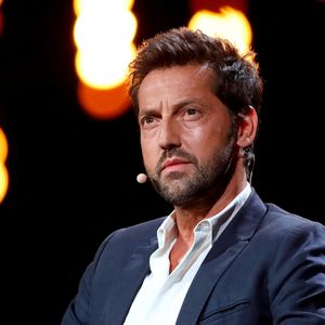 Il est même aujourd'hui complètement absent des intrigues 

Exclusif - Frédéric Diefenthal - Enregistrement de l'émission "La Chanson secrète 8" à la Seine musicale à Paris, qui sera diffusée le 4 septembre sur TF1
© Gaffiot-Moreau / Bestimage