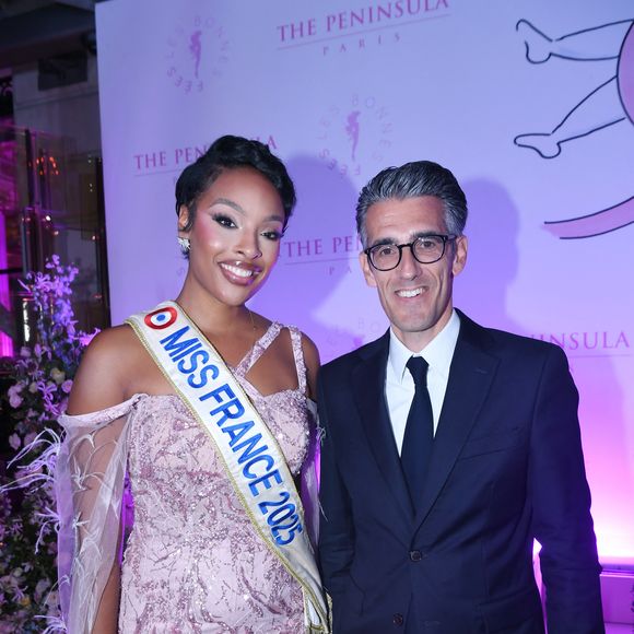 Jérémy Redler (maire du 16ème arrondissement de Paris) et Angélique Angarni-Filopon (Miss France 2025) fête son 34ème anniversaire - Soirée de gala du 10ème anniversaire de l’association "Les Bonnes Fées" à l’Hôtel The Peninsula Paris le 8 octobre 2025. The Peninsula Paris renouvelle son soutien dans la campagne Octobre Rose au côté de l’artiste G.Sardin.  © Rachid Bellak/Bestimage