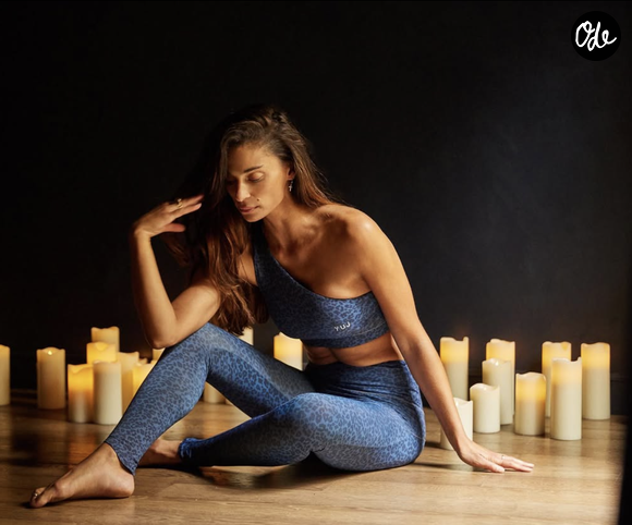C'est dans un récent reel Instagram que Tatiana Silva a annoncé sa participation à cet événement exceptionnel : "Le 23 juin, j'aurai l'honneur d'être au côté de Sri Sri Ravi Shankar" 

Tatiana Silva sur Instagram