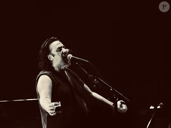Damien Saez en concert. Instagram/damiensaez