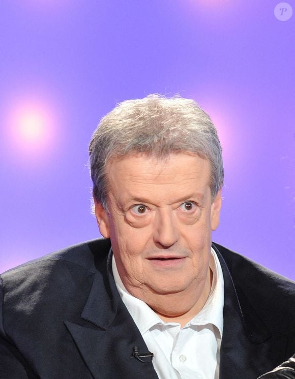 Guy Carlier lors de l'enregistrement de l'émission Vie Privee, Vie Publique a Paris, France, le 4 mai 2011. Photo Max Colin/ABACAPRESS.COM