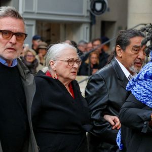 Bruno Moynot, Josiane Balasko et son mari George Aguilar, Firmine Richard - Obsèques de Michel Blanc en l'église Saint-Eustache à Paris, le 10 octobre 2024. 
© Moreau / Jacovides / Bestimage