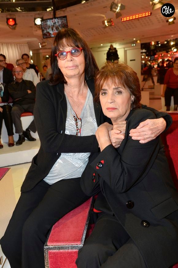 Il la considérait comme son « double » et sa « sœur jumelle ».

Françoise Coquet et Linda de Suza - Enregistrement de l'émission "Vivement Dimanche" à Paris le 2 Décembre 2015 et qui sera diffusée le 6 Décembre 2015. Invité principale Linda de Suza © Coadic Guirec / Bestimage