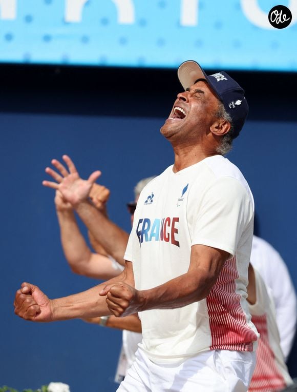 Yannick Noah, coach de l'équipe de France paralympique de tennis fauteuil lors de la rencontre de tennis fauteuil en quart de finale des jeux paralympiques Paris 2024, le 4 septembre 2024.

© Dominique Jacovides / Bestimage