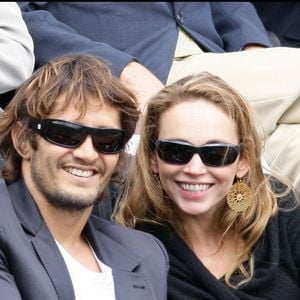 Claire Keim et Bixente Lizarazu en juin 2009 dans les tribunes de Roland-Garros.
© RINDOFF-JACOVIDES / BESTIMAGE
