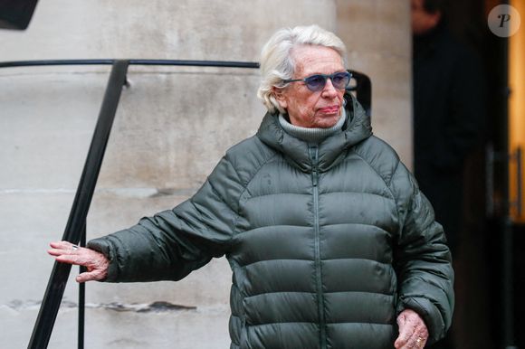 Véronique de Villèle à la sortie des obsèques de Jean-Luc Petitrenaud en l'église Saint-Pierre-du-Gros-Caillou à Paris, France, le 17 janvier 2025. © Christophe Clovis/Bestimage