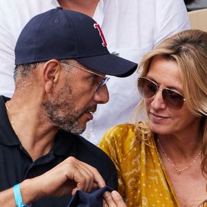 Roschdy Zem et sa compagne Sarah Lavoine - Célébrités en tribunes des Internationaux de France de tennis de Roland Garros 2023 à Paris le 11 juin 2023. © Jacovides-Moreau/Bestimage
