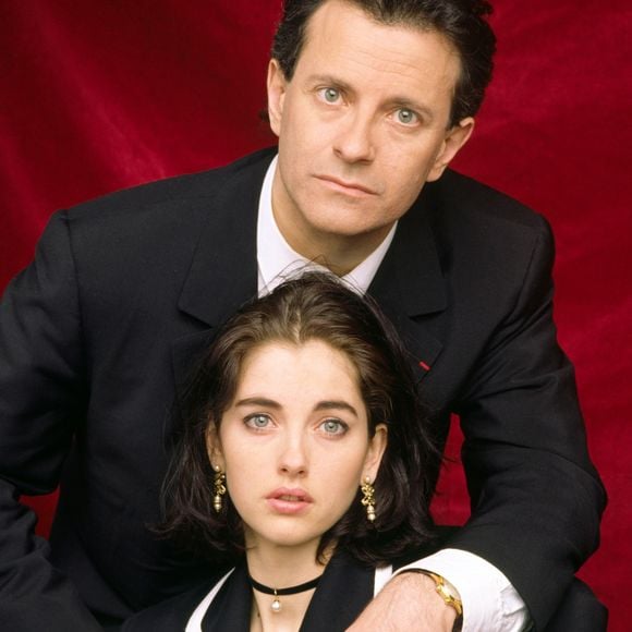 Interviewé par les journalistes de "Télé-Loisirs", Francis Huster s’est confié avec sincérité sur ses deux filles, Elisa et Toscane, aujourd’hui âgées de 28 et 23 ans.

Archives - Cristiana Reali et Francis Huster @JLPPA / Bestimage