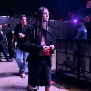 Leonardo DiCaprio et Vittoria Ceretti au concert de Post Malone à Coachella  Backgrid UK/ Bestimage