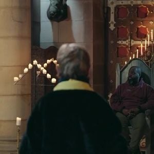 L'émotion était palpable dans la salle. 

Adriana Karembeu et Isabelle Morini-Bosc lors de la demi-finale des "Traîtres" sur M6, le 9 mai 2026.  Capture / M6