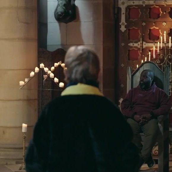 L'émotion était palpable dans la salle. 

Adriana Karembeu et Isabelle Morini-Bosc lors de la demi-finale des "Traîtres" sur M6, le 9 mai 2026.  Capture / M6