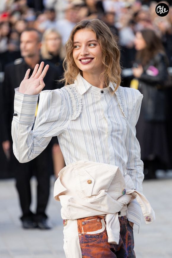 Giulia Maenza au défilé Louis Vuitton "Collection Femme Prêt-à-Porter Printemps/Eté 2026" lors de la Fashion Week de Paris, le 6 octobre 2026.

© Florian Lavielle / Bestimage