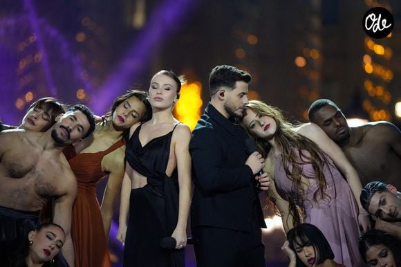 Lui aussi découvert dans The Voice, il a chanté avec elle "M'envoler"

Exclusif - Jeck et Carla lors de l'enregistrement de l'émission "La Grande soirée du 31 de Paris", diffusée le 31 décembre sur France 2, sur la place de la Concorde à Paris, France, le 24 novembre 2025. © Guebey-Tribeca/Bestimage | 00734420