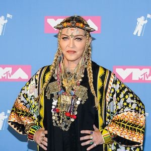Alors que Madonna occupait sa loge, son garde du corps lui a interdit d’y entrer.

Madonna - Photocall des MTV Video Music Awards 2018 au Radio City Music Hall à New York, le 20 août 2018. © Mario Santoro/AdMedia via ZUMA Press/Bestimage